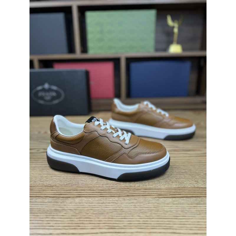 Pra*a casual shoes